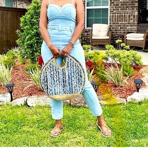 Ladies Tik Kraft Handheld Purse Excellent Condition